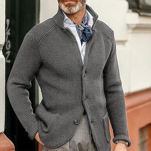 Elegancki Sweter z Guzikami